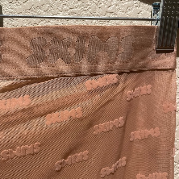 NWT Skims After Hours Sheer Leggings Logo Mesh Tights Ochre 3X - Picture 9 of 12